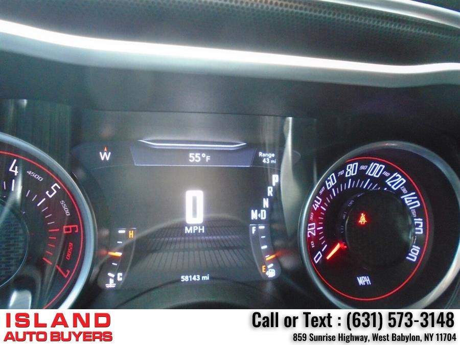 Used Dodge Challenger R/T Scat Pack 2dr Coupe 2016 | Island Auto Buyers. West Babylon, New York Used Dodge Challenger R/T Scat Pack 2dr Coupe 2016 | Island Auto Buyers. West Babylon, New York