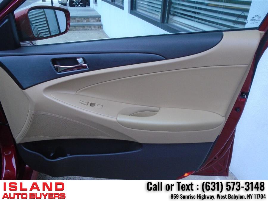 Used Hyundai Sonata GLS 4dr Sedan 2014 | Island Auto Buyers. West Babylon, New York Used Hyundai Sonata GLS 4dr Sedan 2014 | Island Auto Buyers. West Babylon, New York