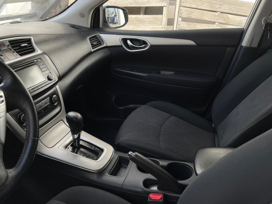 2015 Nissan Sentra 4dr Sdn I4 CVT SV, available for sale in Corona, California | Green Light Auto. Corona, California 2015 Nissan Sentra 4dr Sdn I4 CVT SV, available for sale in Corona, California | Green Light Auto. Corona, California