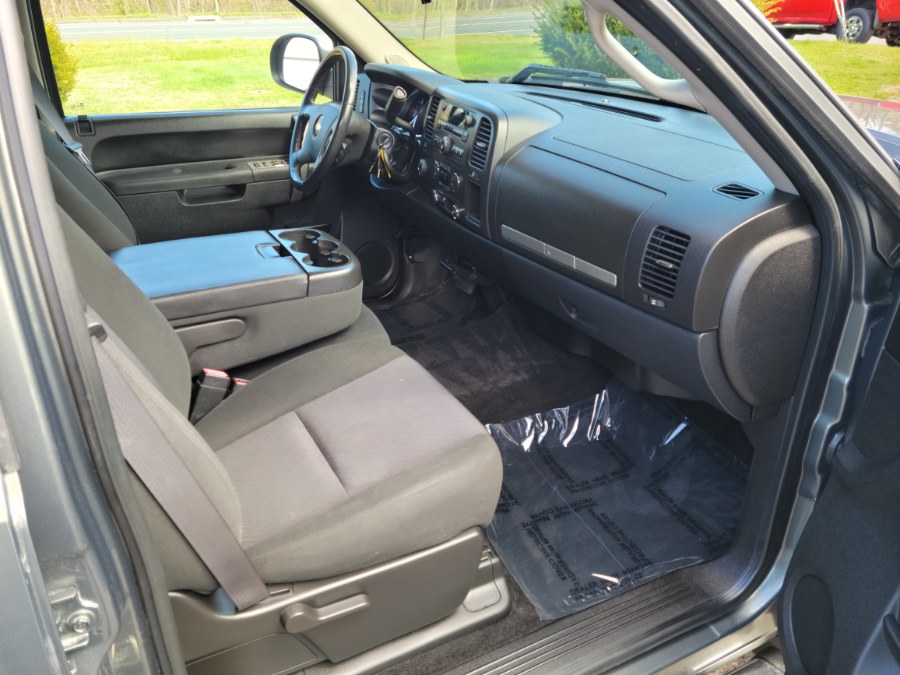 2011 Chevrolet Silverado 1500 4WD Crew Cab 143.5" LT, available for sale in East Windsor, Connecticut | Toro Auto. East Windsor, Connecticut 2011 Chevrolet Silverado 1500 4WD Crew Cab 143.5" LT, available for sale in East Windsor, Connecticut | Toro Auto. East Windsor, Connecticut