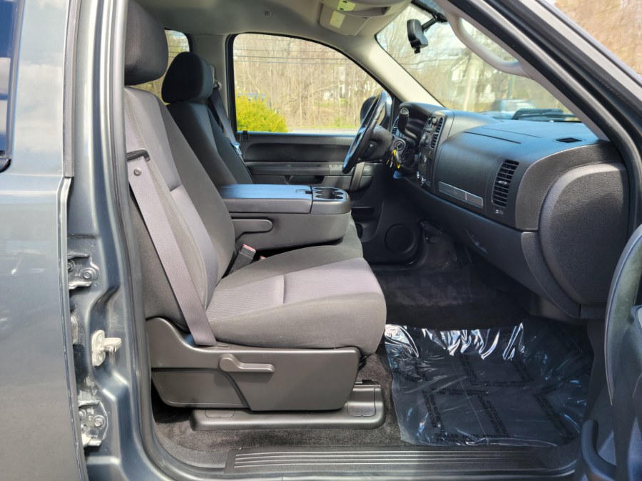 2011 Chevrolet Silverado 1500 4WD Crew Cab 143.5" LT, available for sale in East Windsor, Connecticut | Toro Auto. East Windsor, Connecticut 2011 Chevrolet Silverado 1500 4WD Crew Cab 143.5" LT, available for sale in East Windsor, Connecticut | Toro Auto. East Windsor, Connecticut