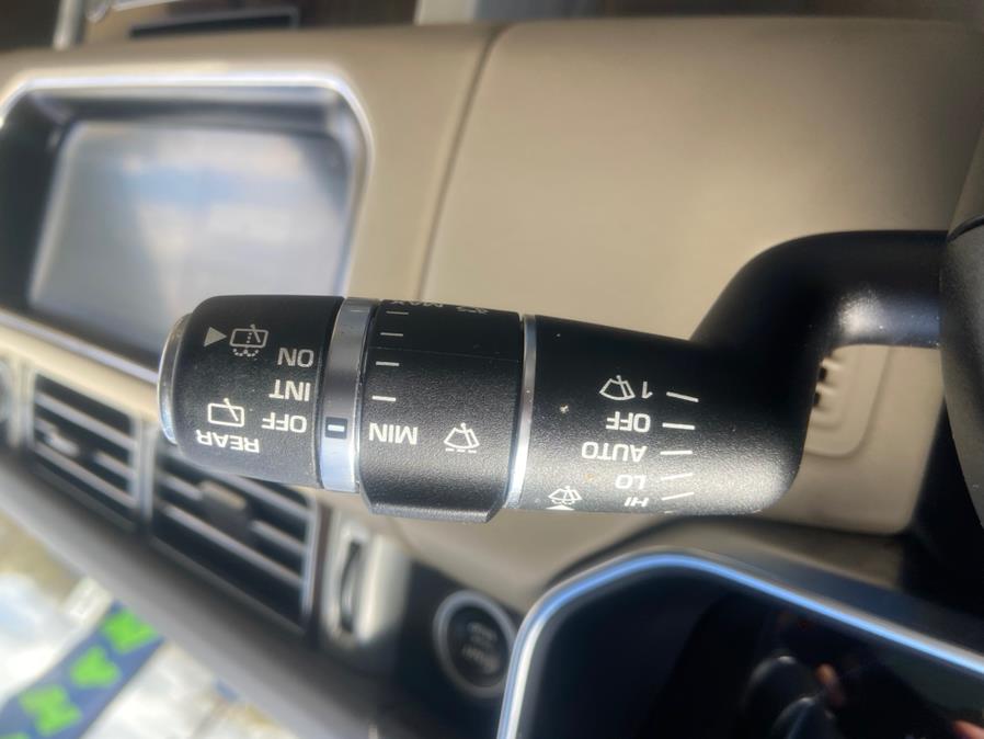 2017 Land Rover Range Rover V6 Supercharged HSE SWB, available for sale in Linden, New Jersey | Champion Used Auto Sales. Linden, New Jersey 2017 Land Rover Range Rover V6 Supercharged HSE SWB, available for sale in Linden, New Jersey | Champion Used Auto Sales. Linden, New Jersey