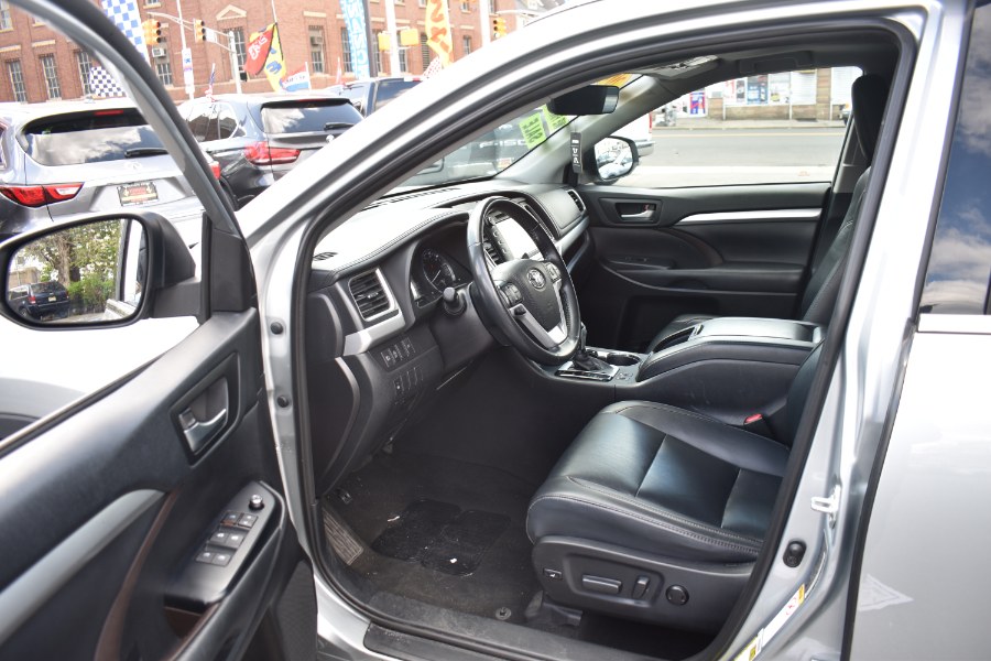 Used Toyota Highlander XLE V6 AWD (Natl) 2019 | Foreign Auto Imports. Irvington, New Jersey