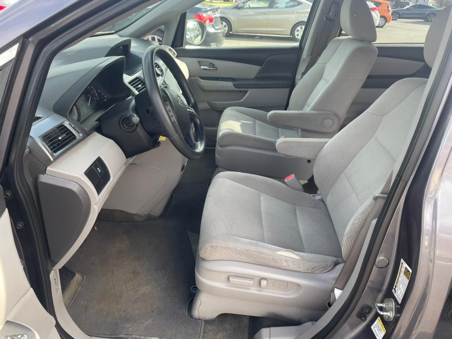 Used Honda Odyssey 5dr LX 2015 | Rockland Motor Company. Rockland, Maine Used Honda Odyssey 5dr LX 2015 | Rockland Motor Company. Rockland, Maine