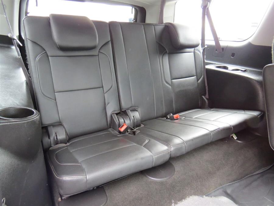 Used Chevrolet Suburban LT 1500 4x4 4dr SUV 2017 | Lake City Exports Inc. Auburn, Maine Used Chevrolet Suburban LT 1500 4x4 4dr SUV 2017 | Lake City Exports Inc. Auburn, Maine