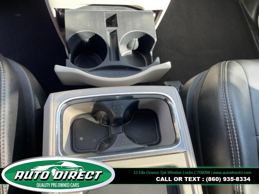 2014 Chrysler Town & Country 4dr Wgn Touring, available for sale in Windsor Locks, Connecticut | Auto Direct LLC. Windsor Locks, Connecticut 2014 Chrysler Town & Country 4dr Wgn Touring, available for sale in Windsor Locks, Connecticut | Auto Direct LLC. Windsor Locks, Connecticut