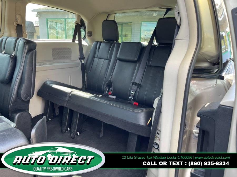 2014 Chrysler Town & Country 4dr Wgn Touring, available for sale in Windsor Locks, Connecticut | Auto Direct LLC. Windsor Locks, Connecticut 2014 Chrysler Town & Country 4dr Wgn Touring, available for sale in Windsor Locks, Connecticut | Auto Direct LLC. Windsor Locks, Connecticut