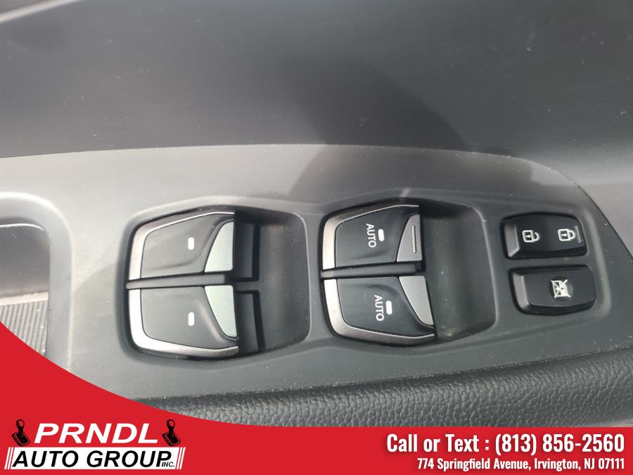 Used Hyundai Santa Fe Limited Ultimate 3.3L Auto AWD 2017 | PRNDL Auto Group. Irvington, New Jersey Used Hyundai Santa Fe Limited Ultimate 3.3L Auto AWD 2017 | PRNDL Auto Group. Irvington, New Jersey