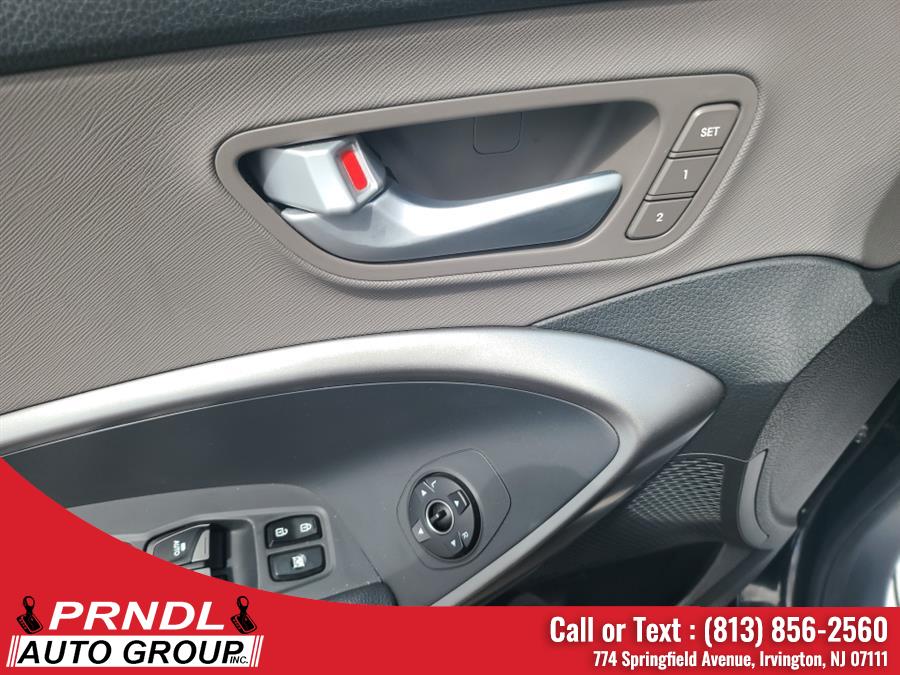 Used Hyundai Santa Fe Limited Ultimate 3.3L Auto AWD 2017 | PRNDL Auto Group. Irvington, New Jersey Used Hyundai Santa Fe Limited Ultimate 3.3L Auto AWD 2017 | PRNDL Auto Group. Irvington, New Jersey
