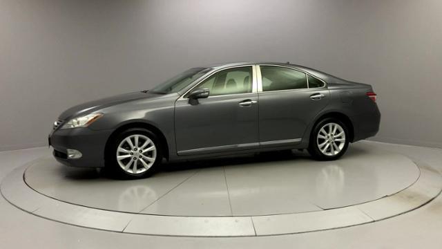 Used Lexus Es 350 4dr Sdn 2012 | J&M Automotive Sls&Svc LLC. Naugatuck, Connecticut Used Lexus Es 350 4dr Sdn 2012 | J&M Automotive Sls&Svc LLC. Naugatuck, Connecticut