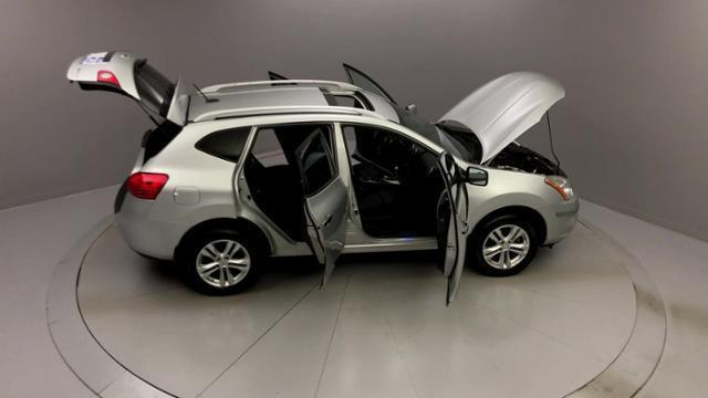 Used Nissan Rogue AWD 4dr SV 2013 | J&M Automotive Sls&Svc LLC. Naugatuck, Connecticut Used Nissan Rogue AWD 4dr SV 2013 | J&M Automotive Sls&Svc LLC. Naugatuck, Connecticut