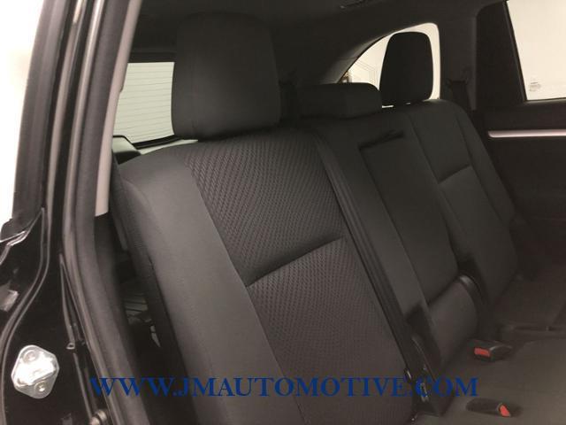 Used Toyota Highlander LE V6 AWD 2018 | J&M Automotive Sls&Svc LLC. Naugatuck, Connecticut Used Toyota Highlander LE V6 AWD 2018 | J&M Automotive Sls&Svc LLC. Naugatuck, Connecticut