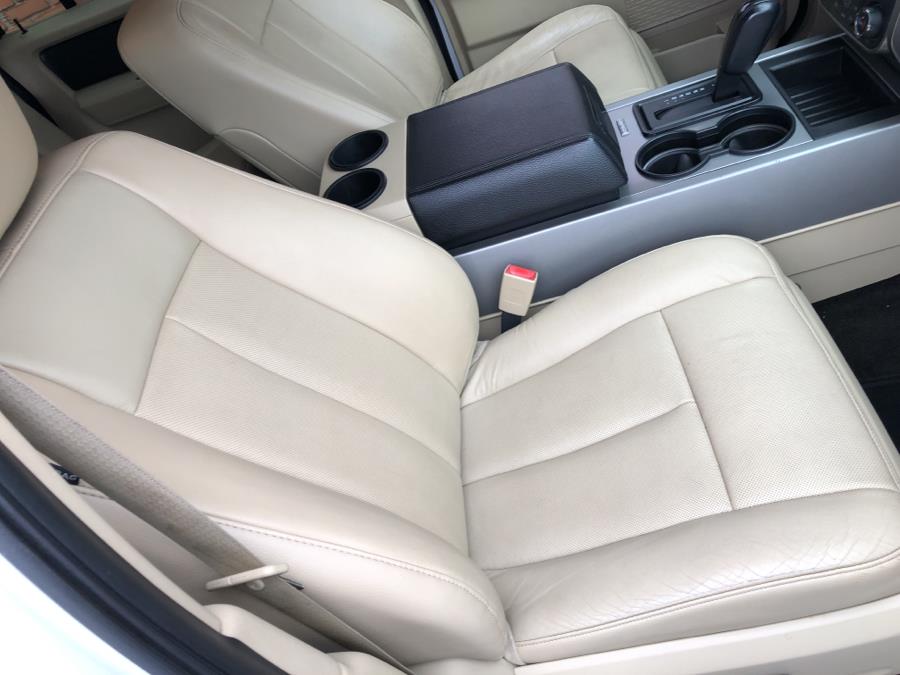 2015 Ford Expedition EL 4WD 4dr XLT, available for sale in Waterbury, Connecticut | National Auto Brokers, Inc.. Waterbury, Connecticut 2015 Ford Expedition EL 4WD 4dr XLT, available for sale in Waterbury, Connecticut | National Auto Brokers, Inc.. Waterbury, Connecticut