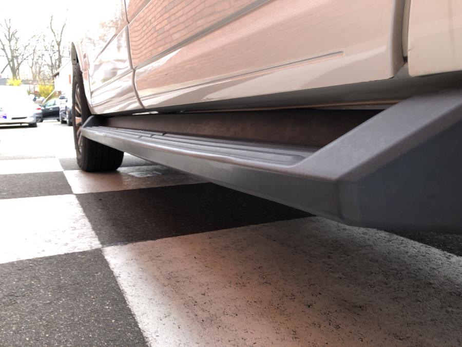 2015 Ford Expedition EL 4WD 4dr XLT, available for sale in Waterbury, Connecticut | National Auto Brokers, Inc.. Waterbury, Connecticut 2015 Ford Expedition EL 4WD 4dr XLT, available for sale in Waterbury, Connecticut | National Auto Brokers, Inc.. Waterbury, Connecticut