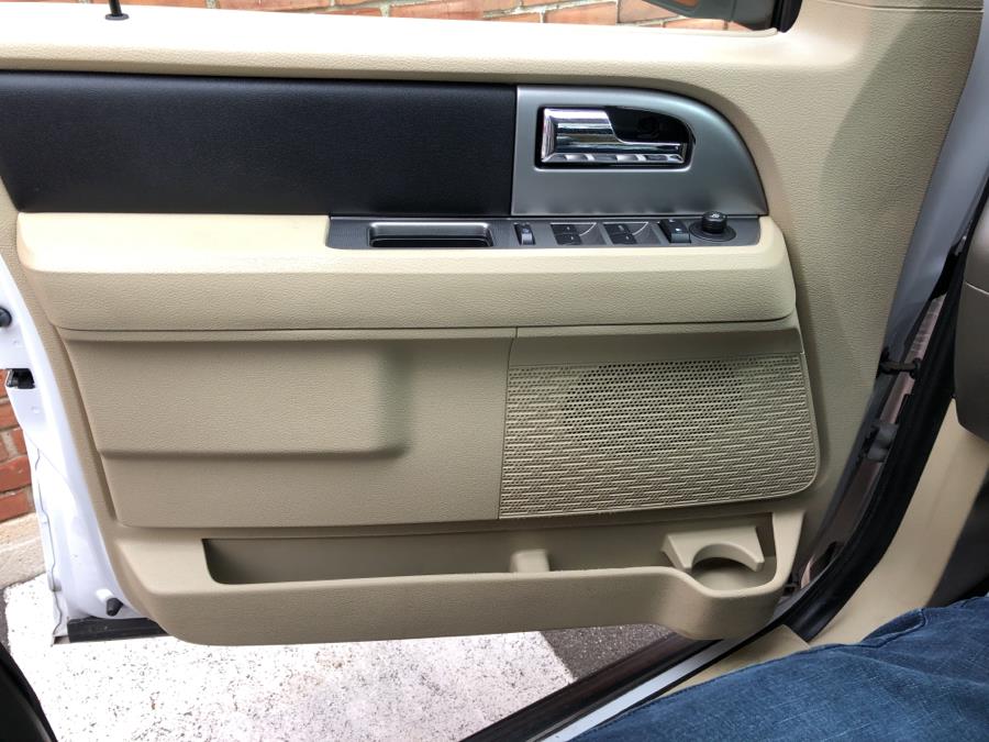 2015 Ford Expedition EL 4WD 4dr XLT, available for sale in Waterbury, Connecticut | National Auto Brokers, Inc.. Waterbury, Connecticut 2015 Ford Expedition EL 4WD 4dr XLT, available for sale in Waterbury, Connecticut | National Auto Brokers, Inc.. Waterbury, Connecticut
