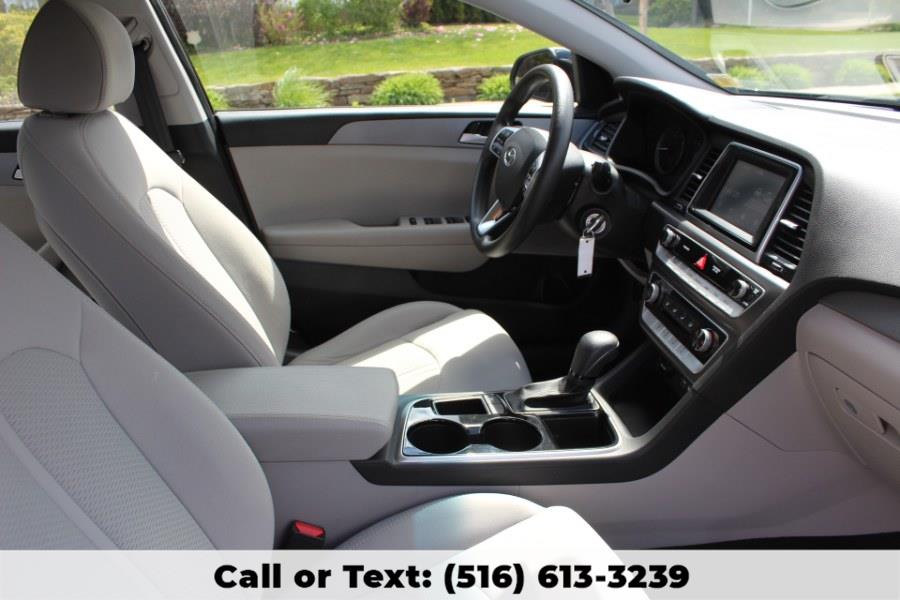 2018 Hyundai Sonata SE 2.4L, available for sale in Great Neck, New York | Great Neck Car Buyers & Sellers. Great Neck, New York 2018 Hyundai Sonata SE 2.4L, available for sale in Great Neck, New York | Great Neck Car Buyers & Sellers. Great Neck, New York