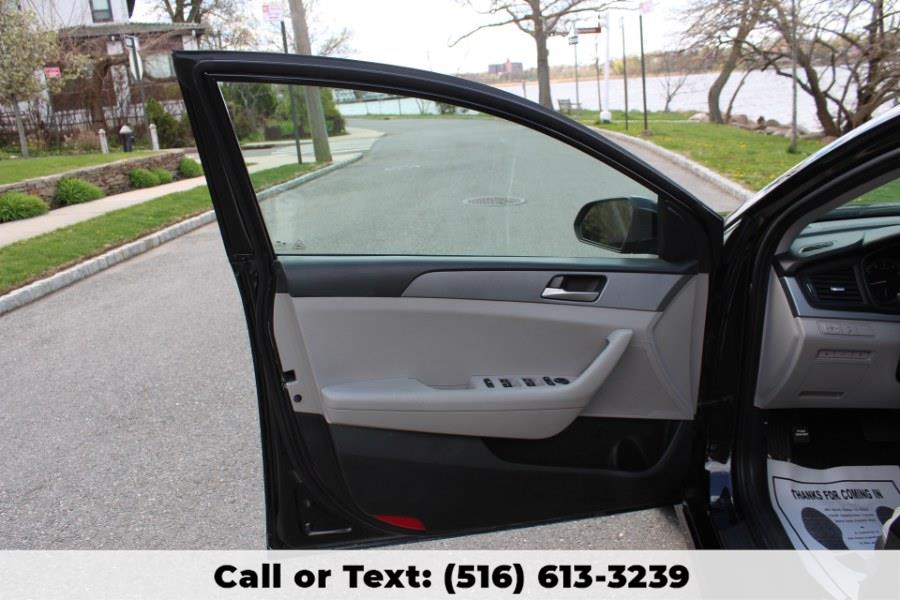 2018 Hyundai Sonata SE 2.4L, available for sale in Great Neck, New York | Great Neck Car Buyers & Sellers. Great Neck, New York 2018 Hyundai Sonata SE 2.4L, available for sale in Great Neck, New York | Great Neck Car Buyers & Sellers. Great Neck, New York