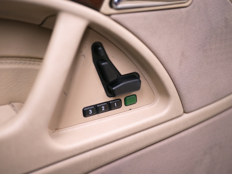 1996 Mercedes-Benz SL Class 2dr Roadster 5.0L, available for sale in North Salem, New York | Meccanic Shop North Inc. North Salem, New York 1996 Mercedes-Benz SL Class 2dr Roadster 5.0L, available for sale in North Salem, New York | Meccanic Shop North Inc. North Salem, New York