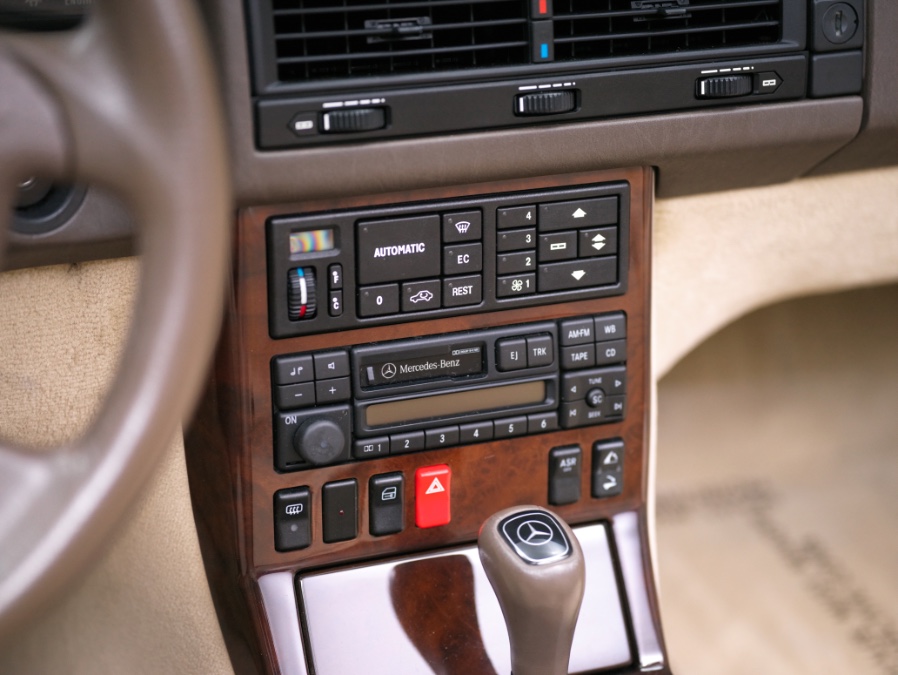 1996 Mercedes-Benz SL Class 2dr Roadster 5.0L, available for sale in North Salem, New York | Meccanic Shop North Inc. North Salem, New York 1996 Mercedes-Benz SL Class 2dr Roadster 5.0L, available for sale in North Salem, New York | Meccanic Shop North Inc. North Salem, New York