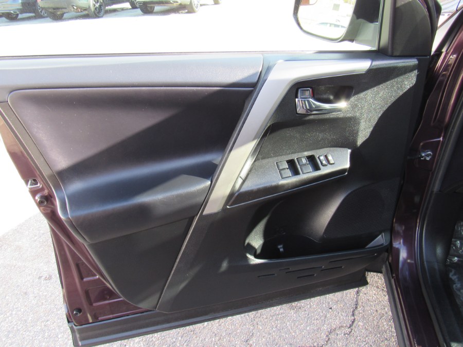 Used Toyota RAV4 XLE 2017 | Hilario's Auto Sales Inc.. Worcester, Massachusetts Used Toyota RAV4 XLE 2017 | Hilario's Auto Sales Inc.. Worcester, Massachusetts