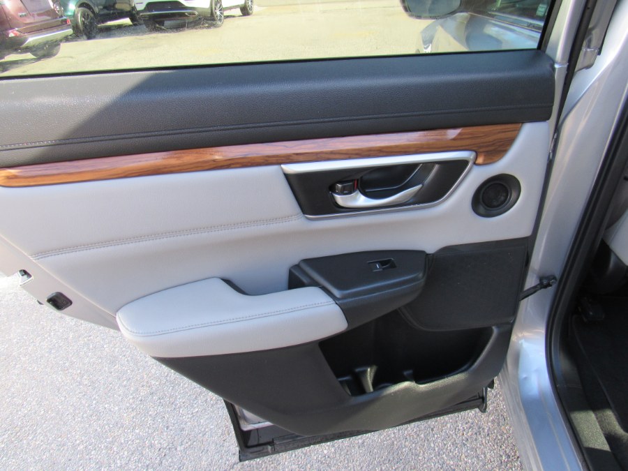 Used Honda CR-V EX-L 2020 | Hilario's Auto Sales Inc.. Worcester, Massachusetts Used Honda CR-V EX-L 2020 | Hilario's Auto Sales Inc.. Worcester, Massachusetts