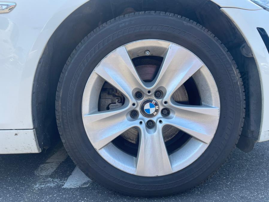 2012 BMW 528 X-DRIVE. CLEAN CARFAX! LOW MILES!, available for sale in Rosedale, New York | Sunrise Auto Sales. Rosedale, New York 2012 BMW 528 X-DRIVE. CLEAN CARFAX! LOW MILES!, available for sale in Rosedale, New York | Sunrise Auto Sales. Rosedale, New York