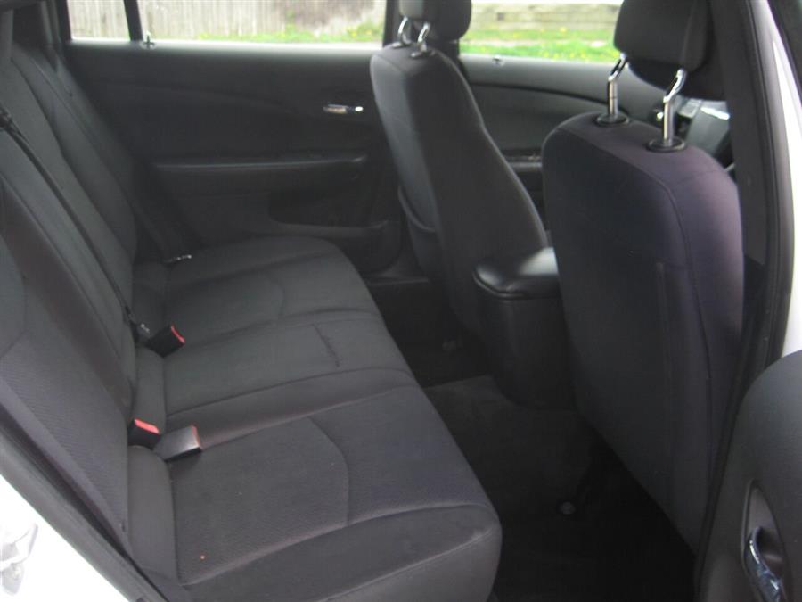 2012 Chrysler 200 LX 4dr Sedan, available for sale in Massapequa, New York | Rite Choice Auto Inc.. Massapequa, New York 2012 Chrysler 200 LX 4dr Sedan, available for sale in Massapequa, New York | Rite Choice Auto Inc.. Massapequa, New York