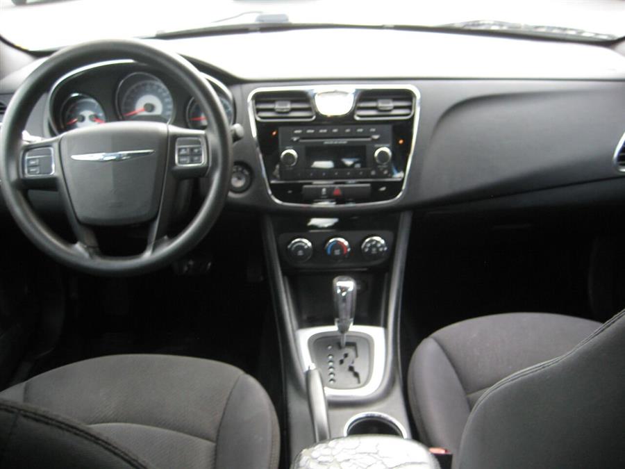 2012 Chrysler 200 LX 4dr Sedan, available for sale in Massapequa, New York | Rite Choice Auto Inc.. Massapequa, New York 2012 Chrysler 200 LX 4dr Sedan, available for sale in Massapequa, New York | Rite Choice Auto Inc.. Massapequa, New York