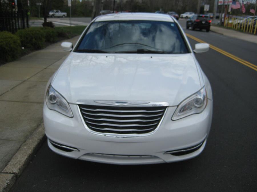 2012 Chrysler 200 LX 4dr Sedan, available for sale in Massapequa, New York | Rite Choice Auto Inc.. Massapequa, New York 2012 Chrysler 200 LX 4dr Sedan, available for sale in Massapequa, New York | Rite Choice Auto Inc.. Massapequa, New York
