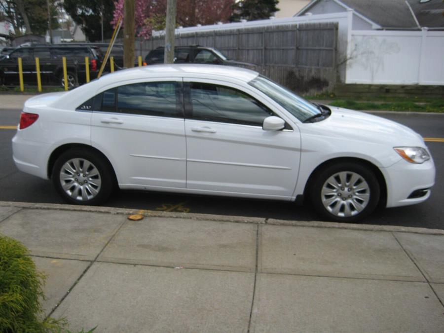 2012 Chrysler 200 LX 4dr Sedan, available for sale in Massapequa, New York | Rite Choice Auto Inc.. Massapequa, New York 2012 Chrysler 200 LX 4dr Sedan, available for sale in Massapequa, New York | Rite Choice Auto Inc.. Massapequa, New York