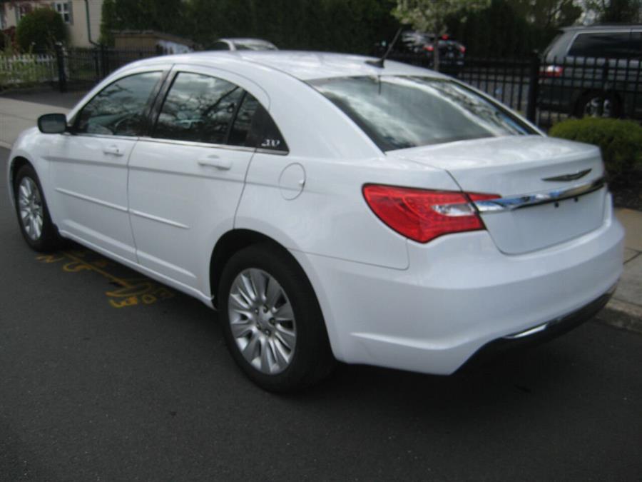 2012 Chrysler 200 LX 4dr Sedan, available for sale in Massapequa, New York | Rite Choice Auto Inc.. Massapequa, New York 2012 Chrysler 200 LX 4dr Sedan, available for sale in Massapequa, New York | Rite Choice Auto Inc.. Massapequa, New York