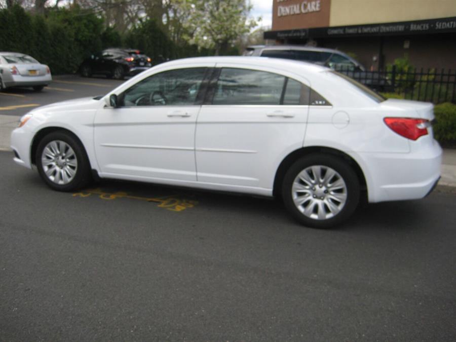 2012 Chrysler 200 LX 4dr Sedan, available for sale in Massapequa, New York | Rite Choice Auto Inc.. Massapequa, New York 2012 Chrysler 200 LX 4dr Sedan, available for sale in Massapequa, New York | Rite Choice Auto Inc.. Massapequa, New York