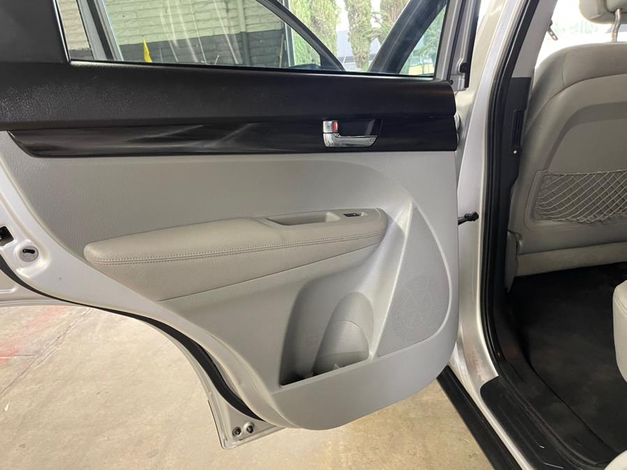 Used Kia Sorento 2WD 4dr I4 Base 2011 | U Save Auto Auction. Garden Grove, California Used Kia Sorento 2WD 4dr I4 Base 2011 | U Save Auto Auction. Garden Grove, California