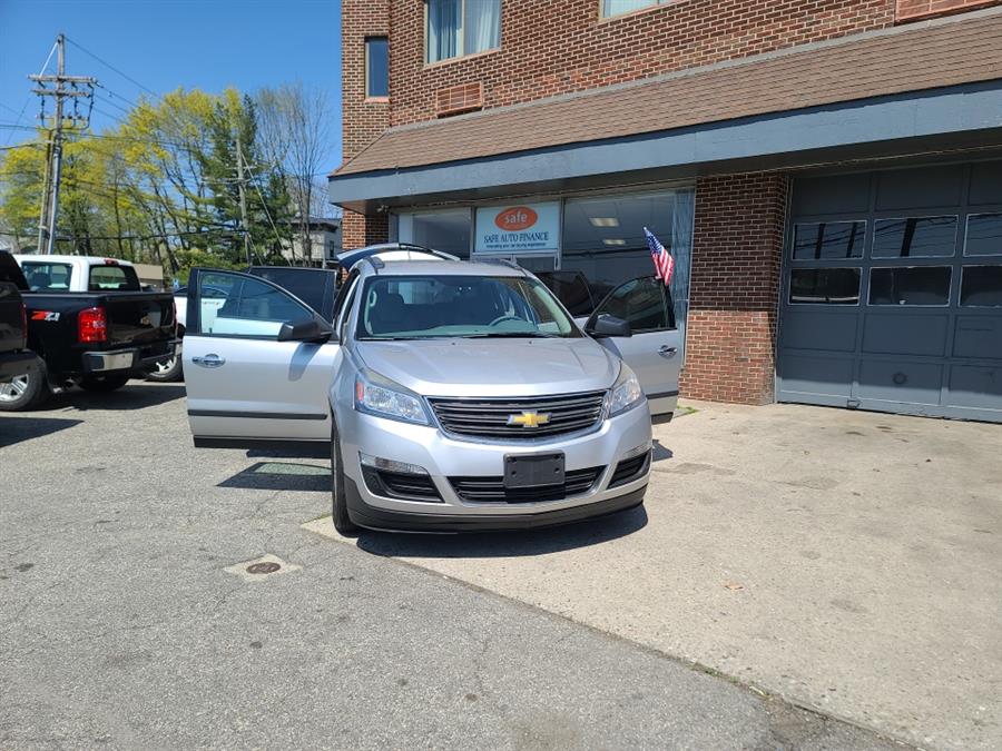 2013 Chevrolet Traverse AWD 4dr LS, available for sale in Danbury, Connecticut | Safe Used Auto Sales LLC. Danbury, Connecticut 2013 Chevrolet Traverse AWD 4dr LS, available for sale in Danbury, Connecticut | Safe Used Auto Sales LLC. Danbury, Connecticut