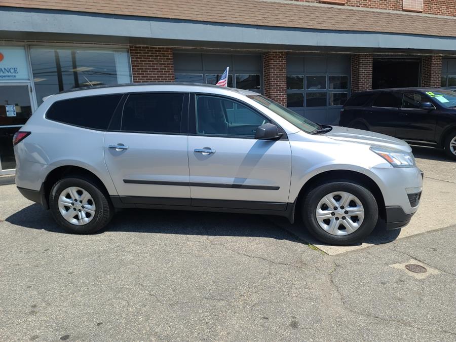 2013 Chevrolet Traverse AWD 4dr LS, available for sale in Danbury, Connecticut | Safe Used Auto Sales LLC. Danbury, Connecticut 2013 Chevrolet Traverse AWD 4dr LS, available for sale in Danbury, Connecticut | Safe Used Auto Sales LLC. Danbury, Connecticut