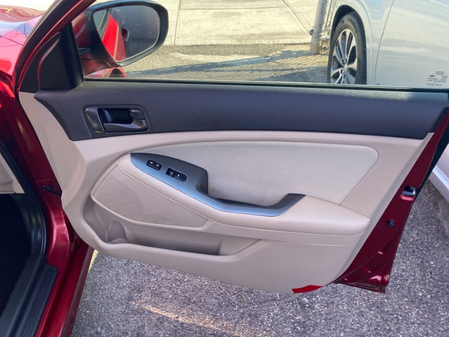 2015 Kia Optima 4dr Sdn LX, available for sale in Middle Village, New York | Middle Village Motors . Middle Village, New York 2015 Kia Optima 4dr Sdn LX, available for sale in Middle Village, New York | Middle Village Motors . Middle Village, New York
