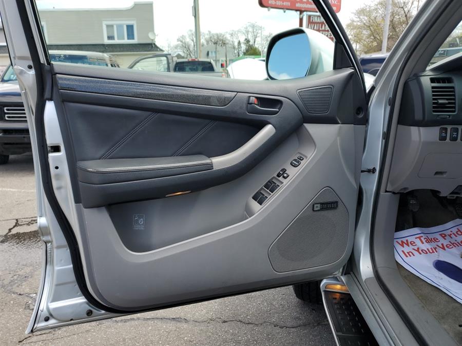 Used Toyota 4Runner 4dr Limited V8 Auto 4WD (Natl) 2004 | Absolute Motors Inc. Springfield, Massachusetts Used Toyota 4Runner 4dr Limited V8 Auto 4WD (Natl) 2004 | Absolute Motors Inc. Springfield, Massachusetts