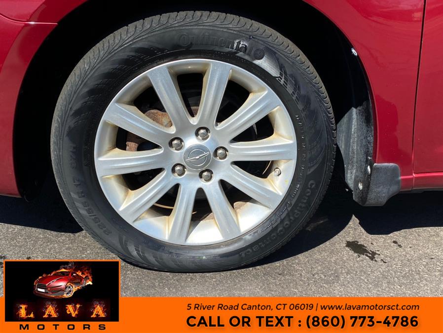 Used Chrysler 200 4dr Sdn Touring 2013 | Lava Motors. Canton, Connecticut Used Chrysler 200 4dr Sdn Touring 2013 | Lava Motors. Canton, Connecticut