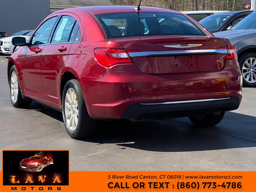 Used Chrysler 200 4dr Sdn Touring 2013 | Lava Motors. Canton, Connecticut Used Chrysler 200 4dr Sdn Touring 2013 | Lava Motors. Canton, Connecticut