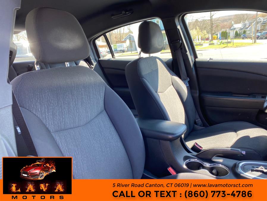 Used Chrysler 200 4dr Sdn Touring 2013 | Lava Motors. Canton, Connecticut Used Chrysler 200 4dr Sdn Touring 2013 | Lava Motors. Canton, Connecticut