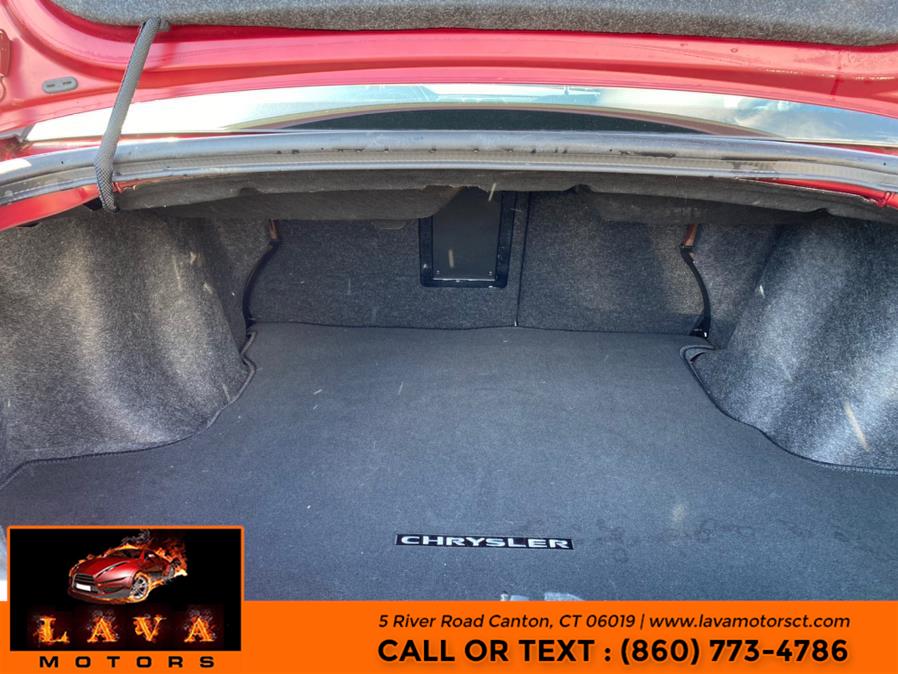 Used Chrysler 200 4dr Sdn Touring 2013 | Lava Motors. Canton, Connecticut Used Chrysler 200 4dr Sdn Touring 2013 | Lava Motors. Canton, Connecticut