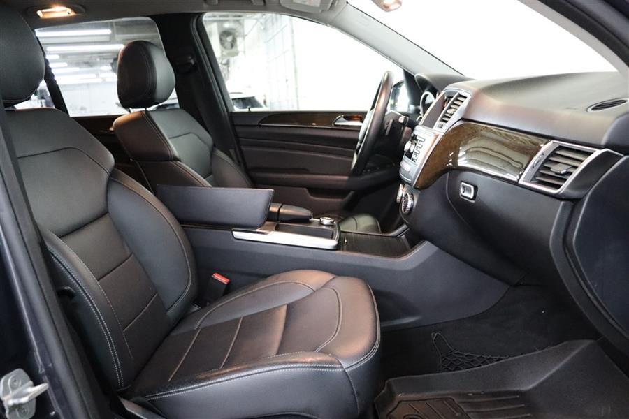 Used Mercedes-benz Ml 350 4MATIC 2015 | Fast Track Motors. Paterson, New Jersey Used Mercedes-benz Ml 350 4MATIC 2015 | Fast Track Motors. Paterson, New Jersey