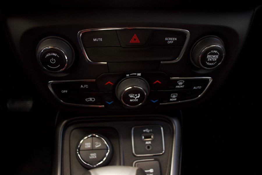 2020 Jeep Compass Trailhawk 4x4, available for sale in Linden, New Jersey | Route 27 Auto Mall. Linden, New Jersey 2020 Jeep Compass Trailhawk 4x4, available for sale in Linden, New Jersey | Route 27 Auto Mall. Linden, New Jersey