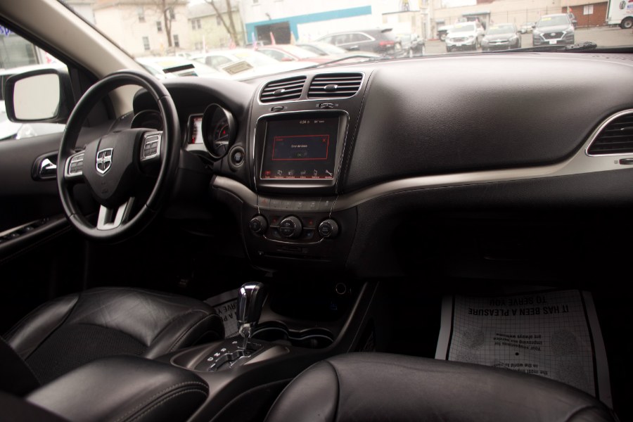 2019 Dodge Journey Crossroad AWD, available for sale in Linden, New Jersey | Route 27 Auto Mall. Linden, New Jersey 2019 Dodge Journey Crossroad AWD, available for sale in Linden, New Jersey | Route 27 Auto Mall. Linden, New Jersey