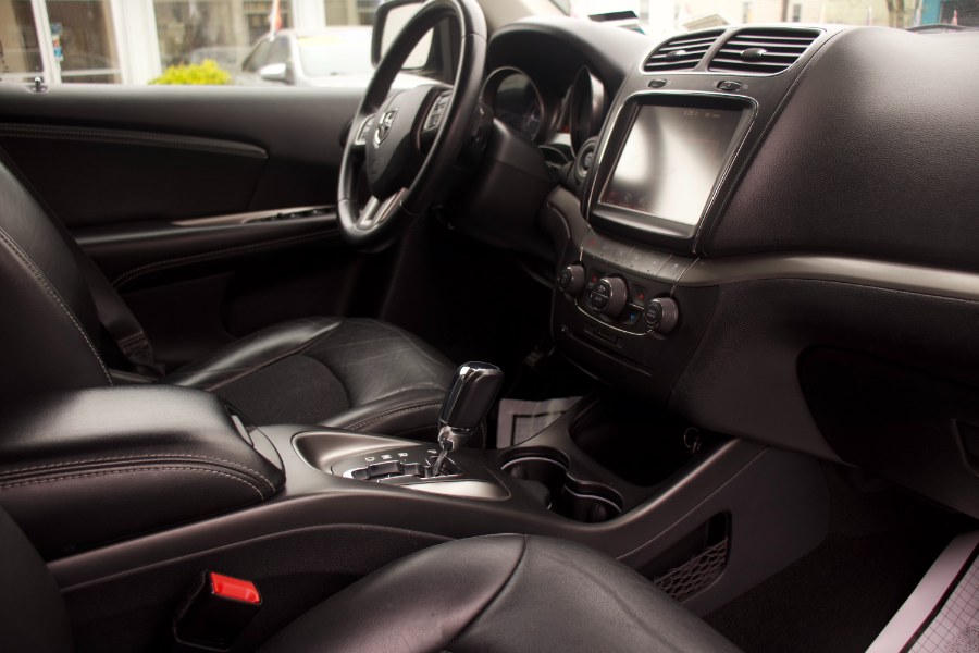 2019 Dodge Journey Crossroad AWD, available for sale in Linden, New Jersey | Route 27 Auto Mall. Linden, New Jersey 2019 Dodge Journey Crossroad AWD, available for sale in Linden, New Jersey | Route 27 Auto Mall. Linden, New Jersey
