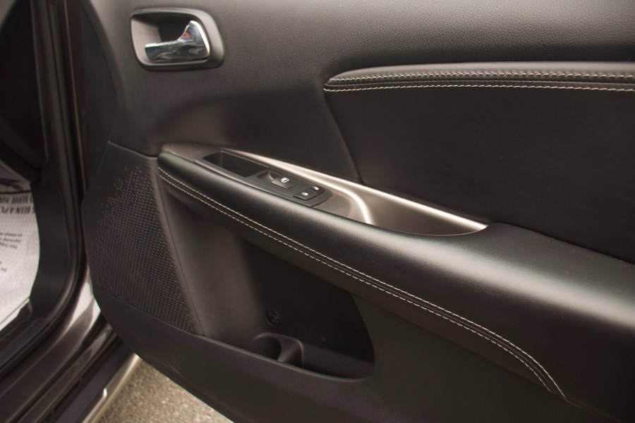 2019 Dodge Journey Crossroad AWD, available for sale in Linden, New Jersey | Route 27 Auto Mall. Linden, New Jersey 2019 Dodge Journey Crossroad AWD, available for sale in Linden, New Jersey | Route 27 Auto Mall. Linden, New Jersey