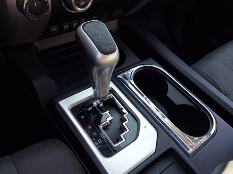 Used Toyota Tundra 4wd SR5 w/Nav & RearCam 2020 | Car Revolution. Maple Shade, New Jersey Used Toyota Tundra 4wd SR5 w/Nav & RearCam 2020 | Car Revolution. Maple Shade, New Jersey
