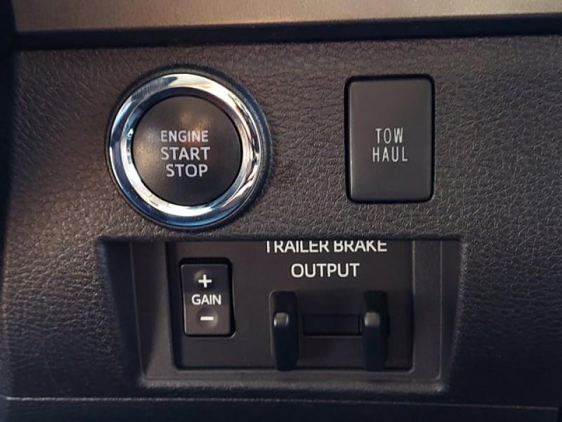 Used Toyota Tundra 4wd SR5 w/Nav & RearCam 2020 | Car Revolution. Maple Shade, New Jersey Used Toyota Tundra 4wd SR5 w/Nav & RearCam 2020 | Car Revolution. Maple Shade, New Jersey