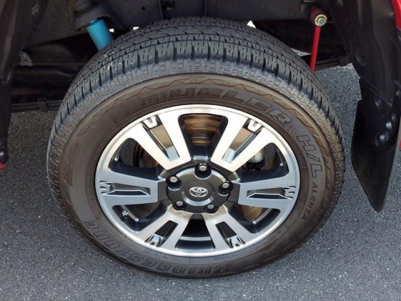 Used Toyota Tundra 4wd SR5 w/Nav & RearCam 2020 | Car Revolution. Maple Shade, New Jersey Used Toyota Tundra 4wd SR5 w/Nav & RearCam 2020 | Car Revolution. Maple Shade, New Jersey