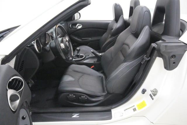 Used Nissan 370z Roadster Touring w/ Navi & rearCam 2014 | Car Revolution. Maple Shade, New Jersey Used Nissan 370z Roadster Touring w/ Navi & rearCam 2014 | Car Revolution. Maple Shade, New Jersey